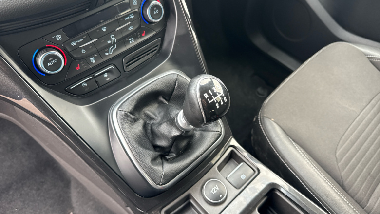 Ford Kuga 2.0 TDCi Titanium Edition 5dr 2WD Diesel Estate